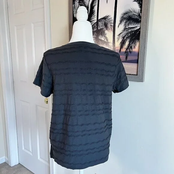 Women’s Old Navy Short Sleeve Tee | Dark Gray | Crew Neck | Textured | Medium - Picture 2 of 6